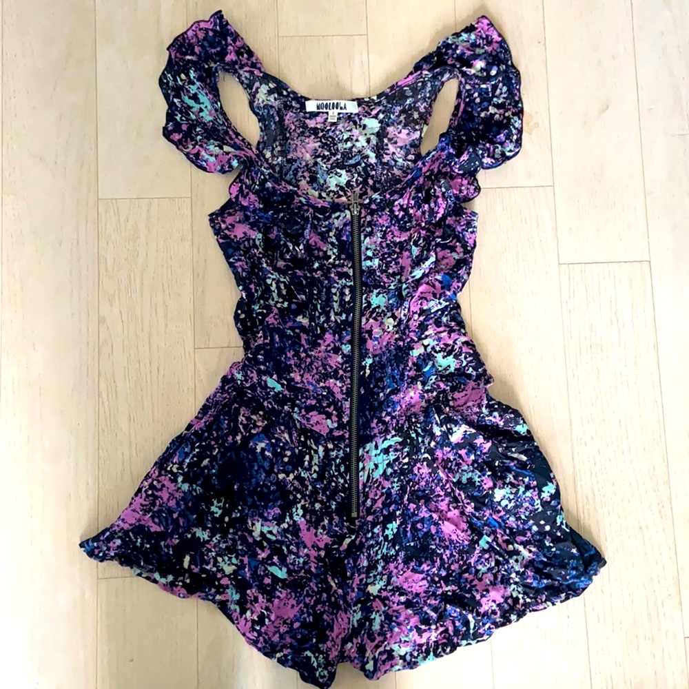 Ruffle sleeve romper